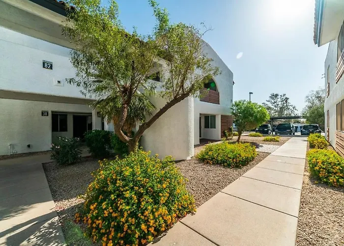 41B - Casa Grande Modern 1Bd Condo Heated Pool